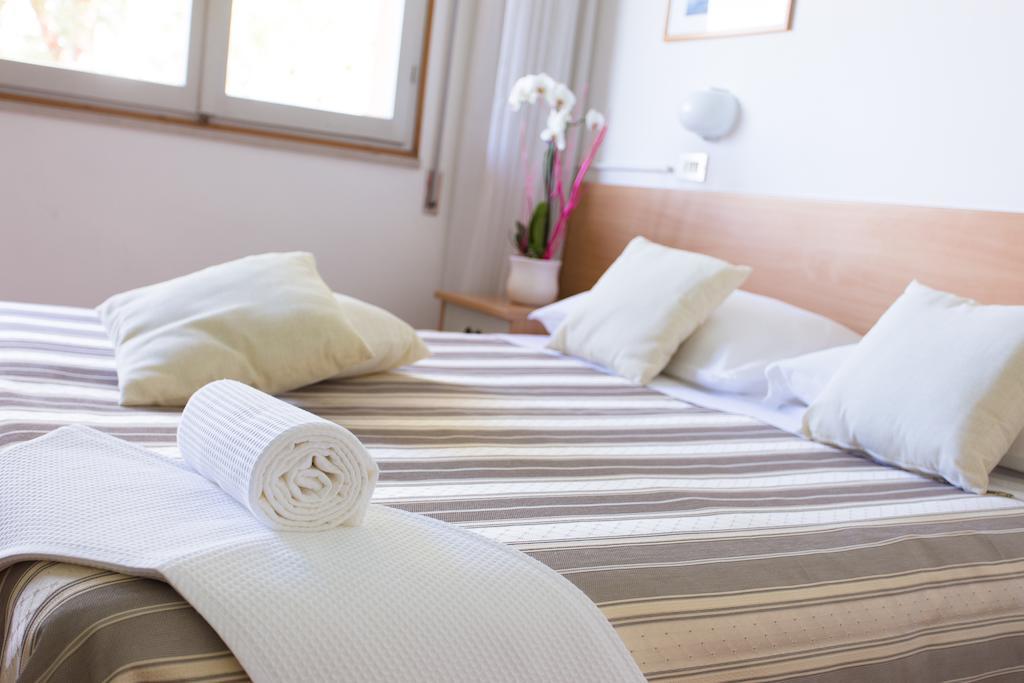 Double or Twin Room with Balcony,230617072:JPEG